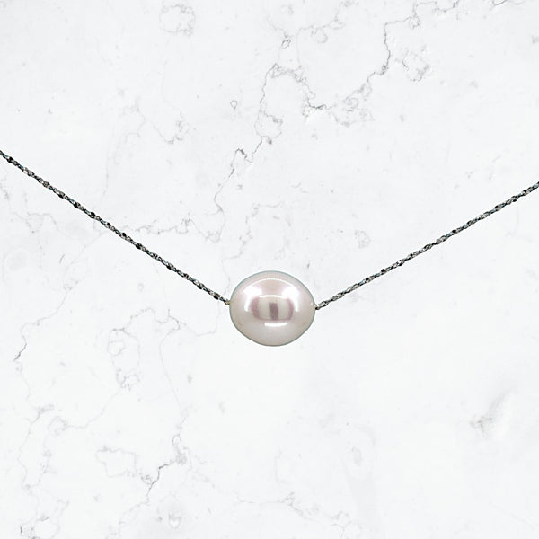 Solitaire Pearl Necklace