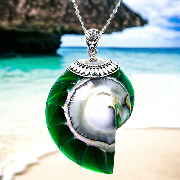 Green Natural Nautilus Pearl Shell Necklace